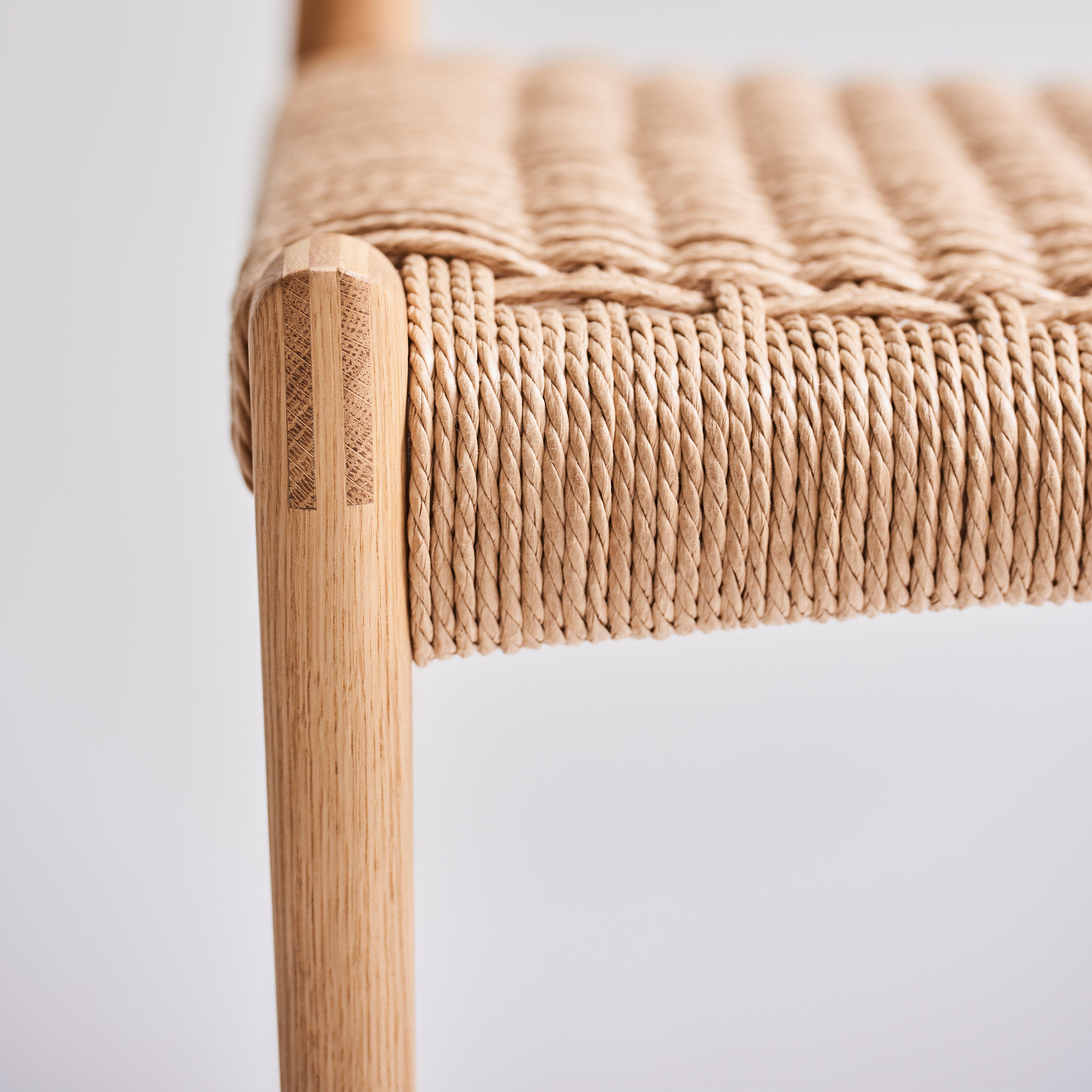 Pia Chair